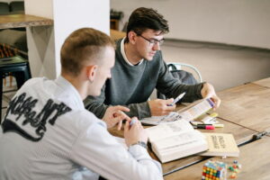 La formación dual en Alemania La evaluación del BIBB ofrece una visión general a nivel nacional de las ofertas: Las cualificaciones adicionales son un instrumento flexible de capacitación.