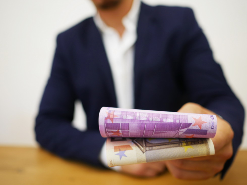 Este informe analiza el sueldo medio de los 10 países más importantes de la Unión Europea (UE) y lo contrasta directamente con Alemania.