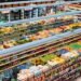 Según los datos oficiales de Destatis.de, un hogar privado en Alemania gastó en el año 2023 una media de 335 euros al mes en alimentos.