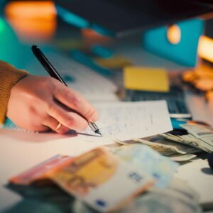 La categoría del Minijob no es una creación reciente, sino el resultado de un largo proceso de reformas estructurales orientadas a combatir el desempleo y a regularizar la economía informal.