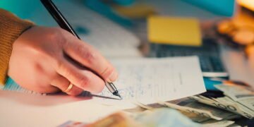 La categoría del Minijob no es una creación reciente, sino el resultado de un largo proceso de reformas estructurales orientadas a combatir el desempleo y a regularizar la economía informal.
