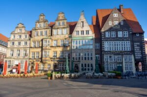 Bremen Bremen es el estado federado más pequeño de Alemania y está formado por las ciudades de Bremen y Bremerhaven.