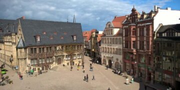 Sajonia-Anhalt, cuya capital es Magdeburgo, se encuentra en el centro-este de Alemania y combina una rica herencia histórica con una economía moderna en constante transformación.