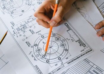 La nueva norma ISO 9001 refuerza el liderazgo directivo, la ética y la gestión estratégica en las organizaciones sin alterar su estructura base.